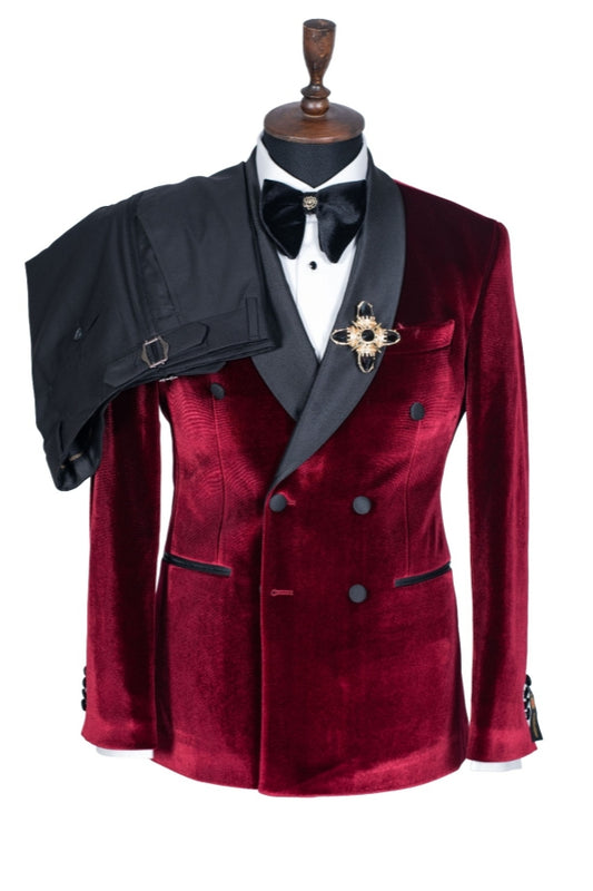 Glamorous Burgundy Velvet Double Breasted Shawl Lapel Wedding Suits