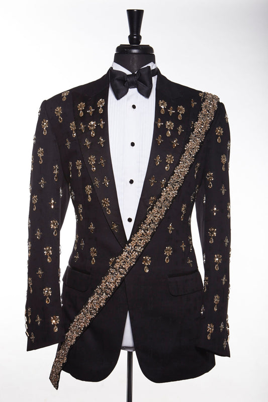 Glamorous Black Peaked Lapel Prom Men Suits With Beadings
