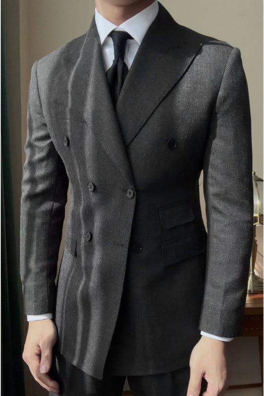 Classical Black Double Breasted Peaked Lapel Wool Prom Men Suits