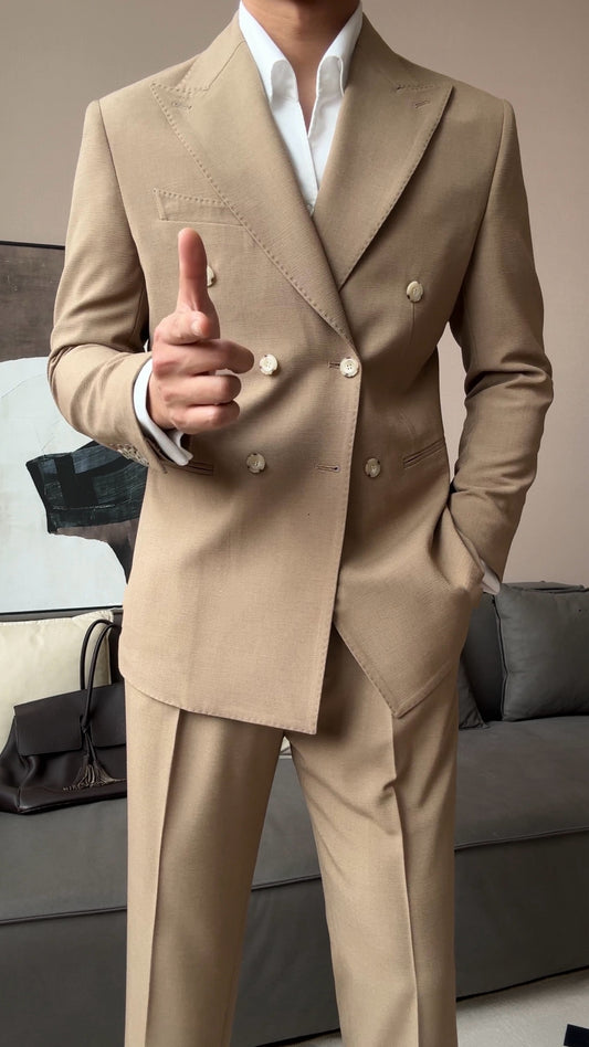 Khaki New Arrival Chic Peaked Lapel Double Breasted Wool Prom Men Suits