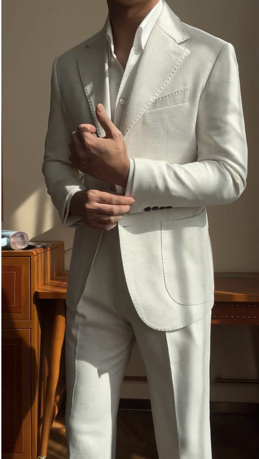 Modern Off-White Notched Lapel Wool Prom Suits