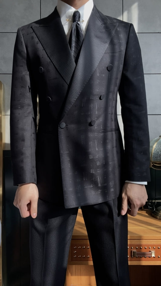 Chic Black Jacquard Peaked Lapel Double Breasted Wool Prom Men Suits