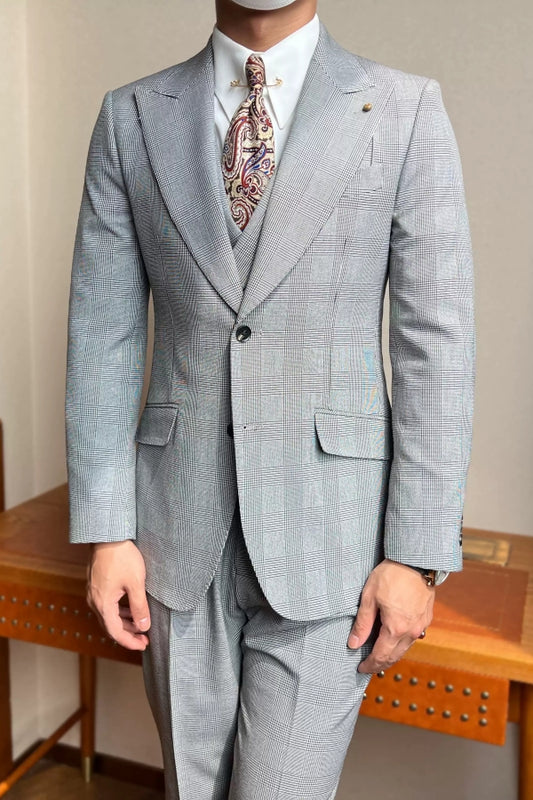 Newest Gray Plaid Peaked Lapel Wool Prom Men Suits With Waistcoat
