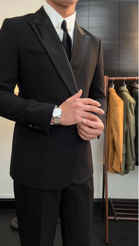 One Button Black Peaked Lapel Wool Slim Fit Prom Men Suits