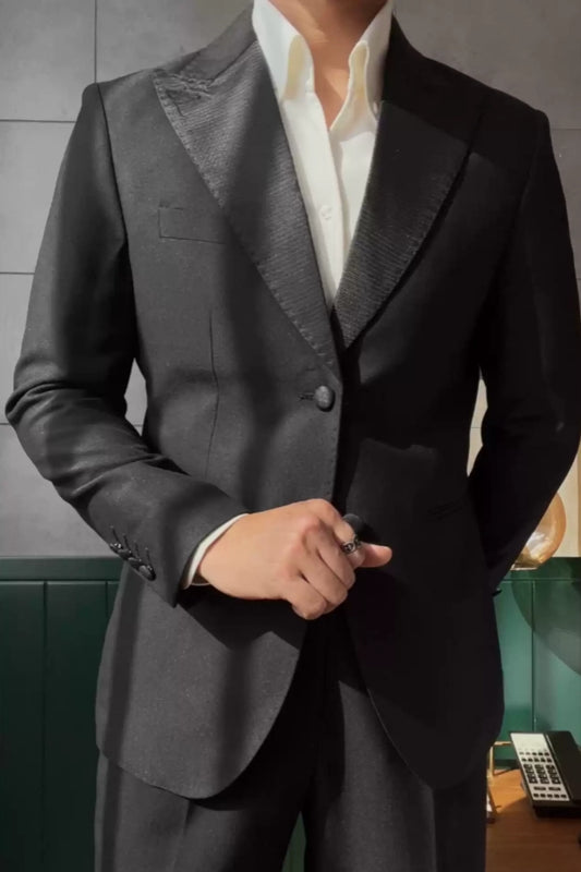 Bespoke Dark Gray Peaked Lapel Wool Prom Suits