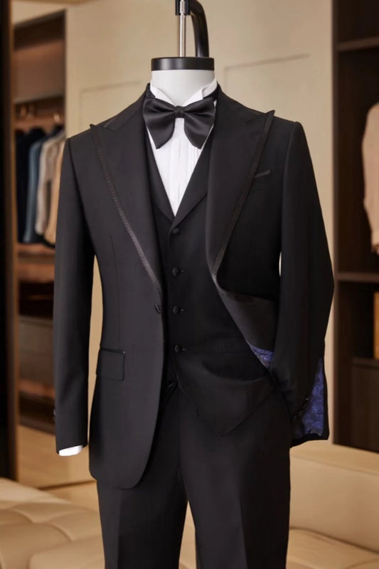 Best Fitted Black Peaked Lapel Wool Business Suits With Waistcoat