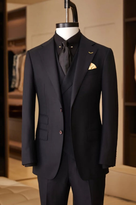 Bespoke Dark Navy 3 Pieces Notched Lapel Wool Business Suits