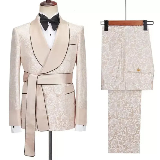 Champagne Jacquard Double Breasted Shawl Lapel Wedding Suits With Belt