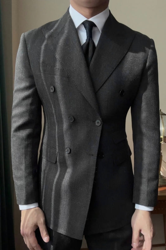 Classical Black Double Breasted Peaked Lapel Wool Prom Men Suits