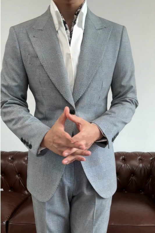 Fancy Gray Plaid Peaked Lapel Wool Prom Men Suits
