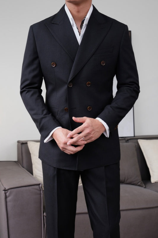 Gentle Black Peaked Lapel Double Breasted Wool Prom Suits