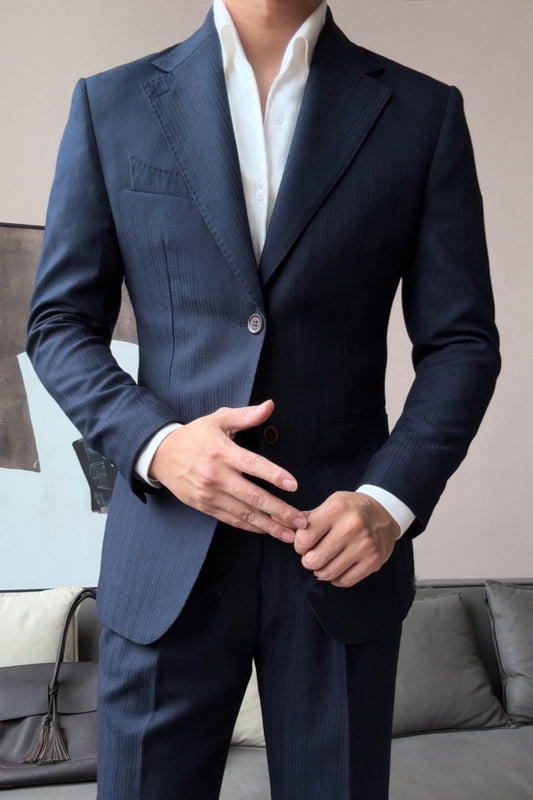 Handsome Navy Blue Notched Lapel Wool Prom Suits