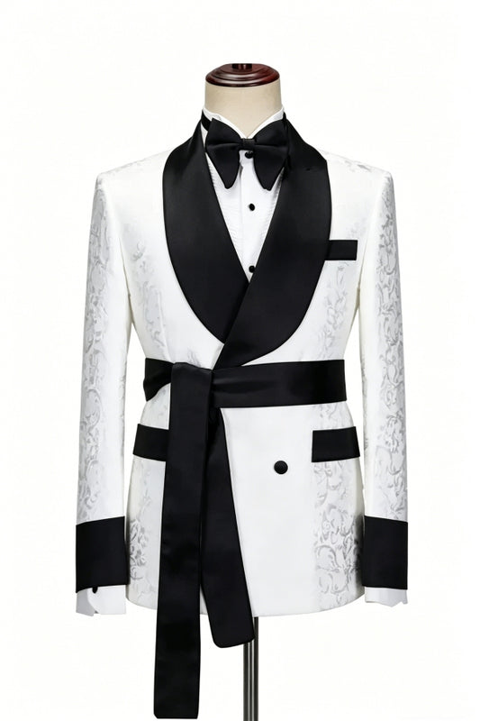 Stylish White Jacquard Shawl Lapel Wedding Suits With Belt